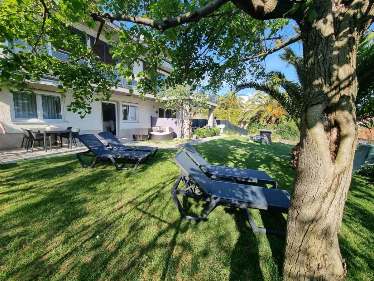 Apartment With Seaview And Garden For 6 Portorož Kültér fotó