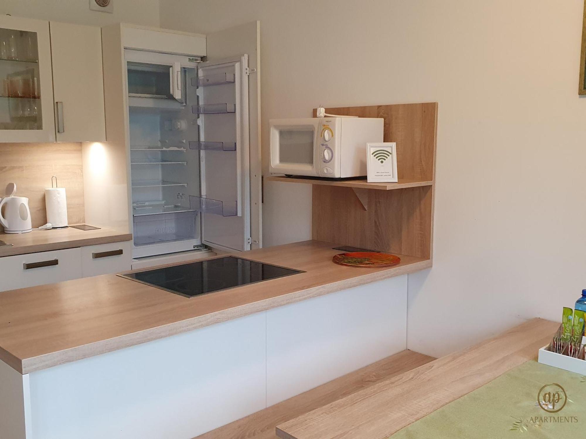 Apartment With Seaview And Garden For 6 Portorož Kültér fotó